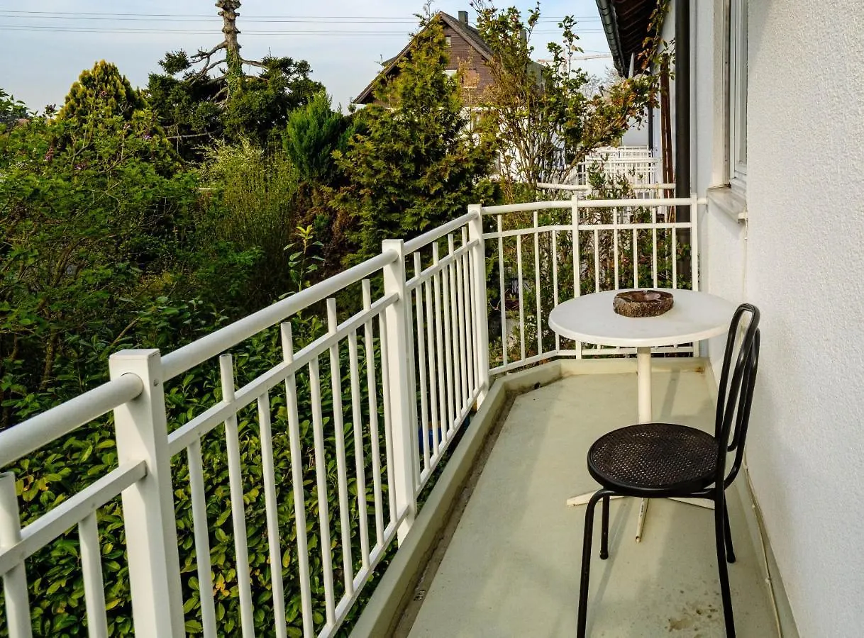 Holiday home Ganzes Haus Mobliert Mu-Lerchenau Villa Munich